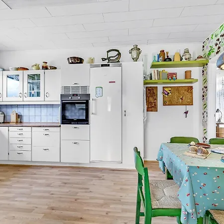 5 Bedroom Beautiful In